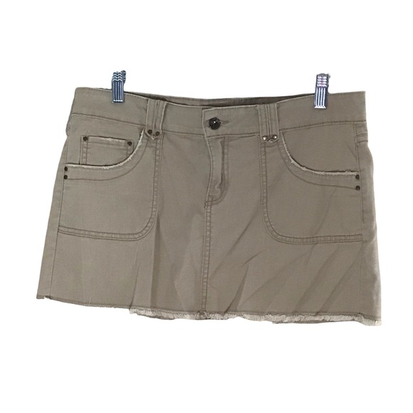 Jordache Dresses & Skirts - Jordache Khaki Stretch Skirt Juniors Size 11 12 Frayed‎ Hem Embroidered Pockets